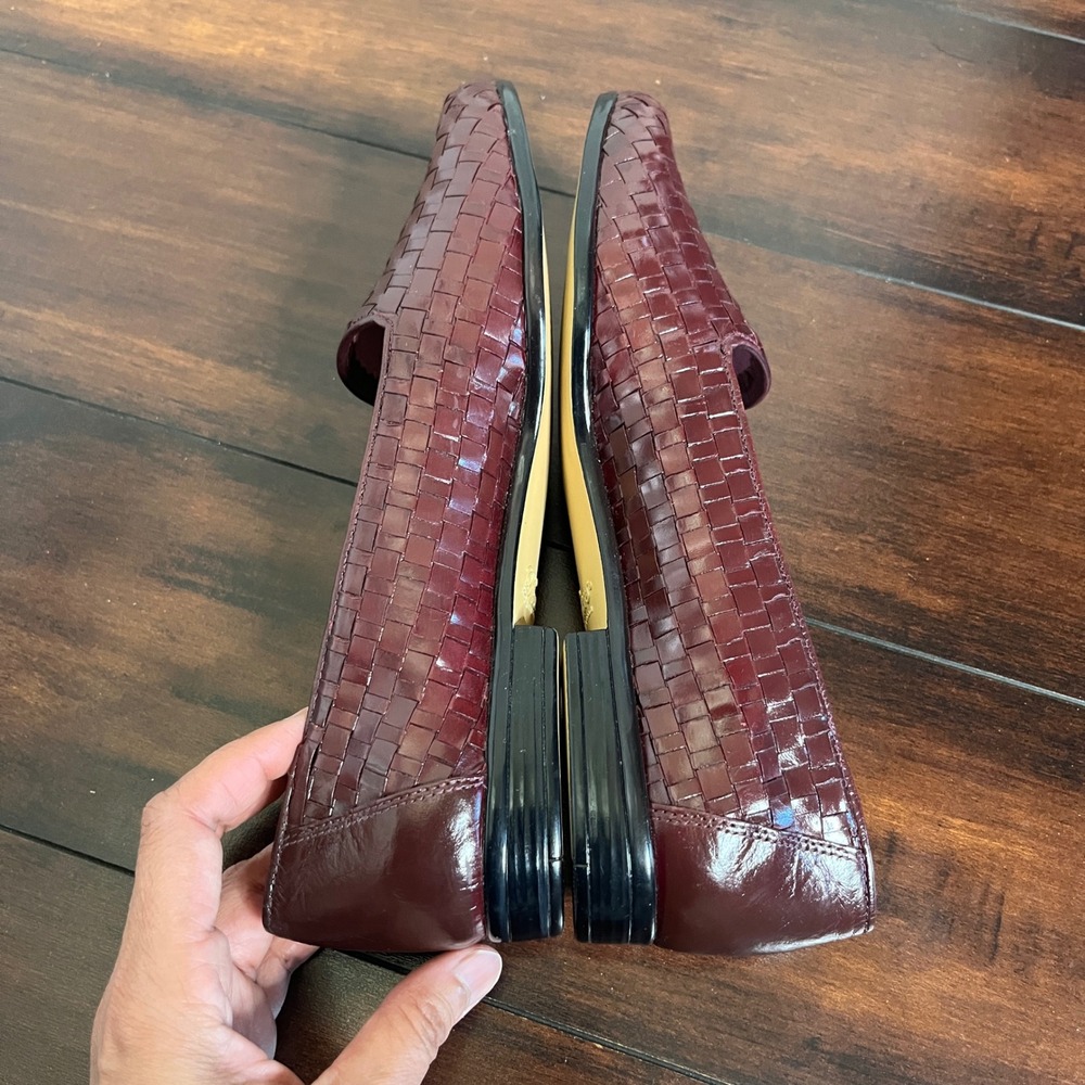 New Trotter Liz III Flats Loafers Women Size 7.5 Burgundy Leather Basketweave - Picture 8 of 11